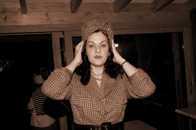 min 2006 10 29 guinguette mp 353 sepia